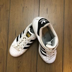 adidas Shoes - Original Adidas Classic Sneakers adidas Shoes - Original Adidas Classic Sneakers